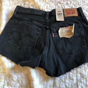 New high rise Levi shorts